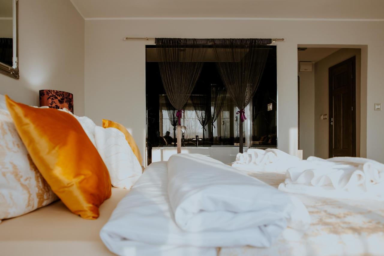 Hotel Greys Polonia Zasutowo Eksteriør bilde